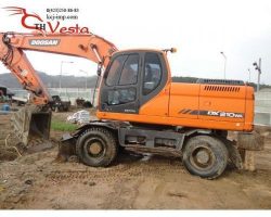 Колесный экскаватор Doosan DX210W