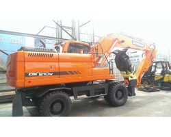 Колесный экскаватор Doosan DX210W