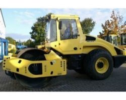 Каток Bomag BW 211 D-4