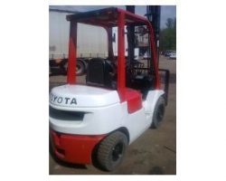 Погрузчик вилочный Toyota 7FD25 2001г