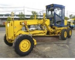 Автогрейдер komatsu GD405a2